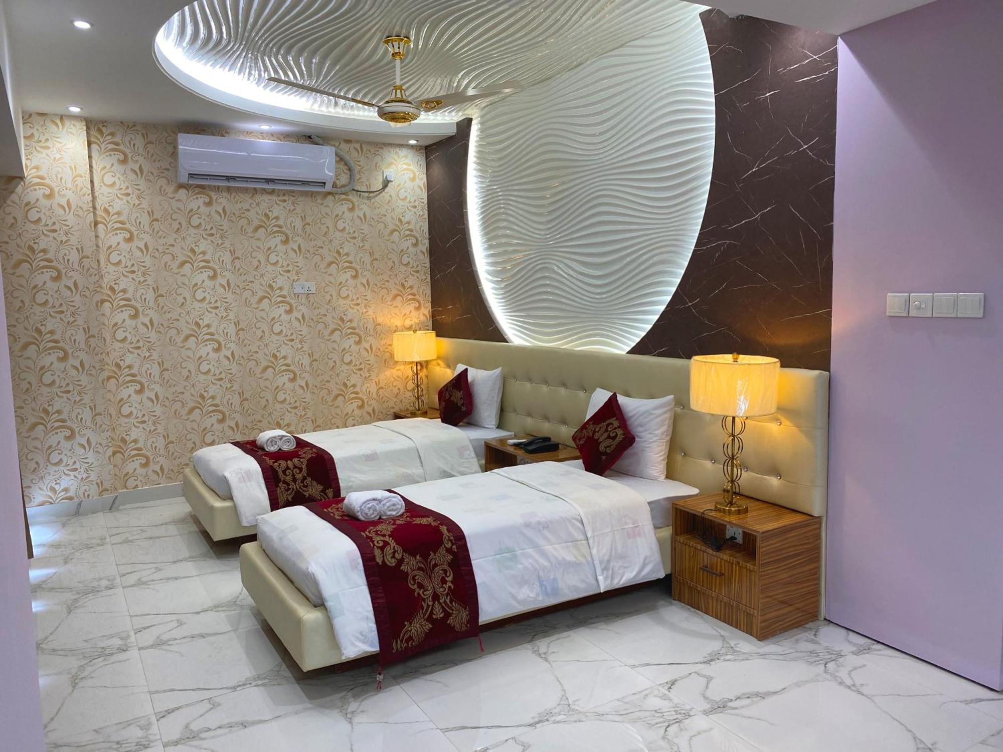 Hotel Valentino Noakhali Exteriör bild